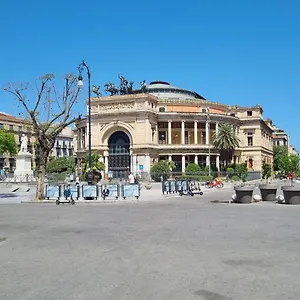 Enne's , Palerme Italie